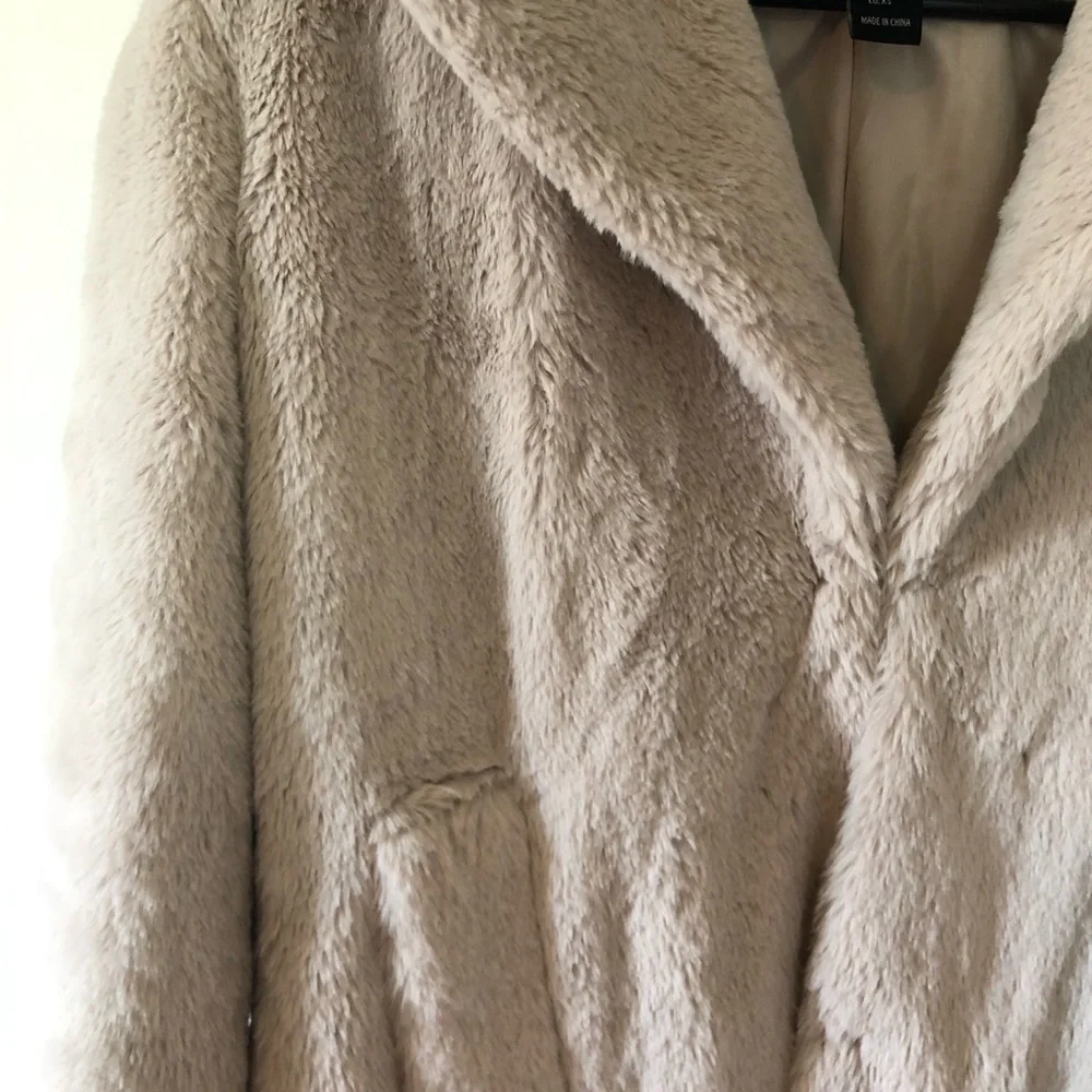Cream Fur Coat - Picture 2 of 3
